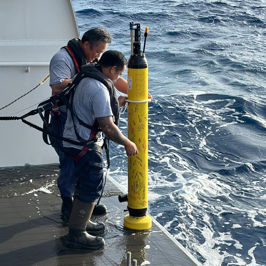 A very smooth deployment from the marina deck on the National Geographic Resolution. Photo by Isa Rosso